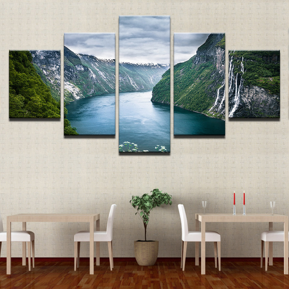 Mountain And River Painting