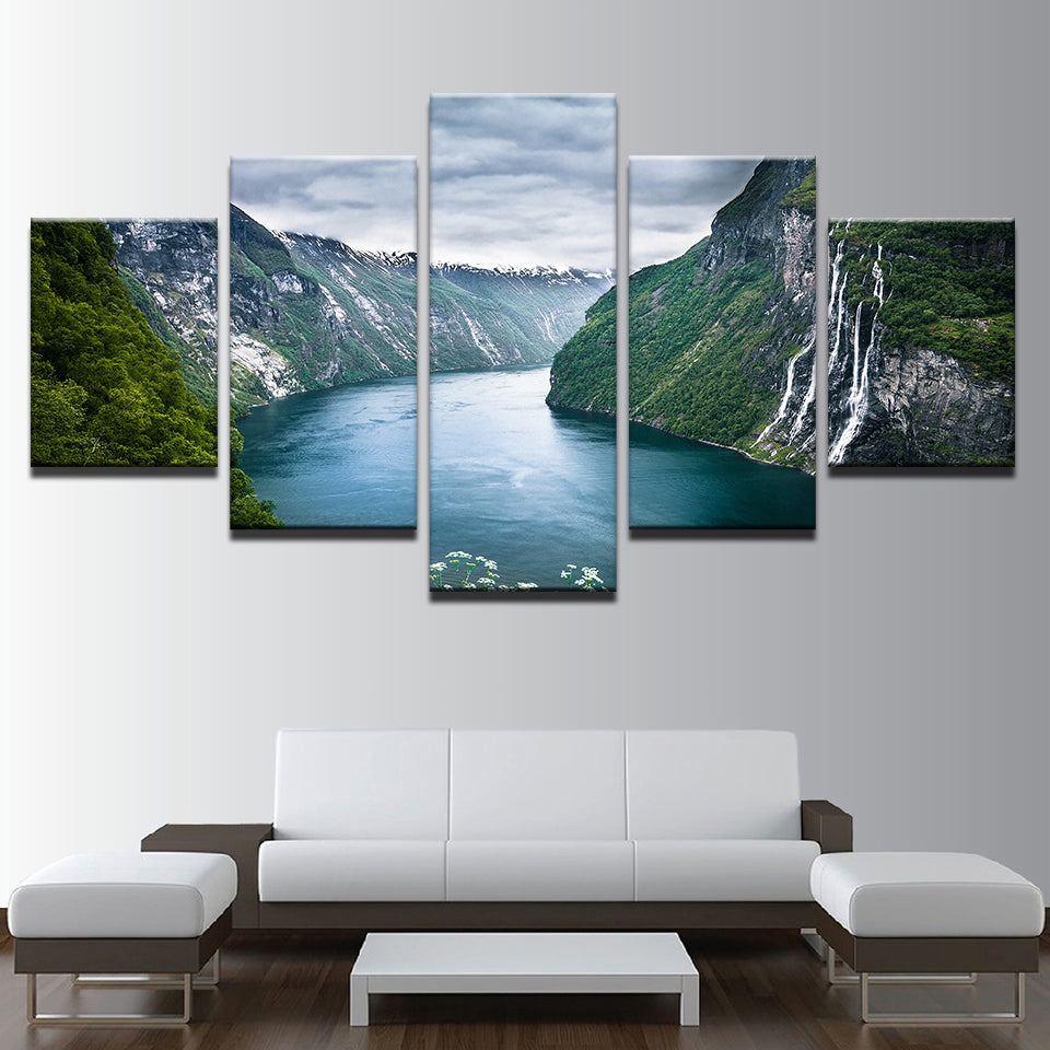 Mountain And River Painting